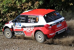 Dva tituly: ŠKODA přepisuje historii v APRC