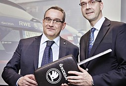 CNG ofenzíva ŠKODA pokračuje: Předání prvních vozů Octavia G-TEC skupině RWE