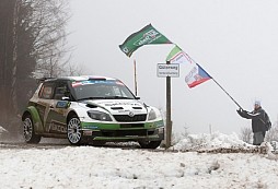 Kopecký s vozem ŠKODA Fabia vítězem strhující Jänner rally