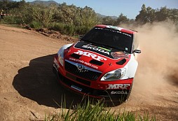Tři tovární posádky v boji o vítězství značky ŠKODA na Barum Rally