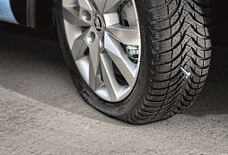 ŠKODA nově nabízí tříletou záruku na nové zimní pneumatiky